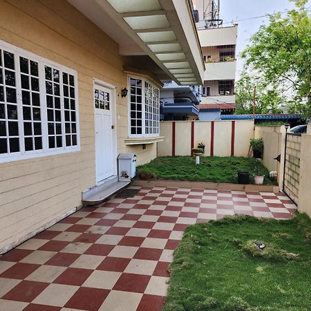 Pent House Hotel Kakinada Exterior photo
